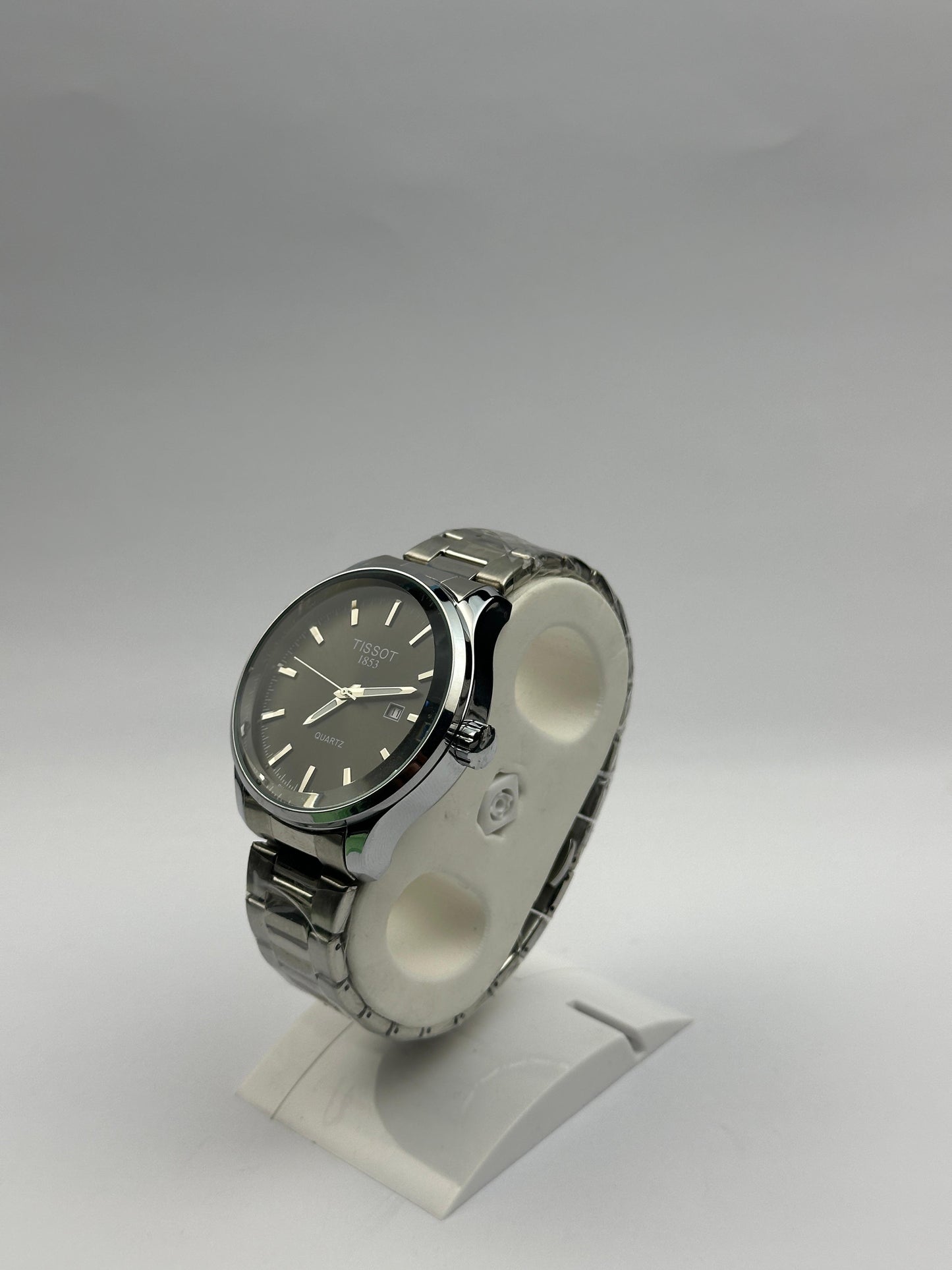 Men's Tissot Quartz Watch – Black Dial with Date | Tick Empire