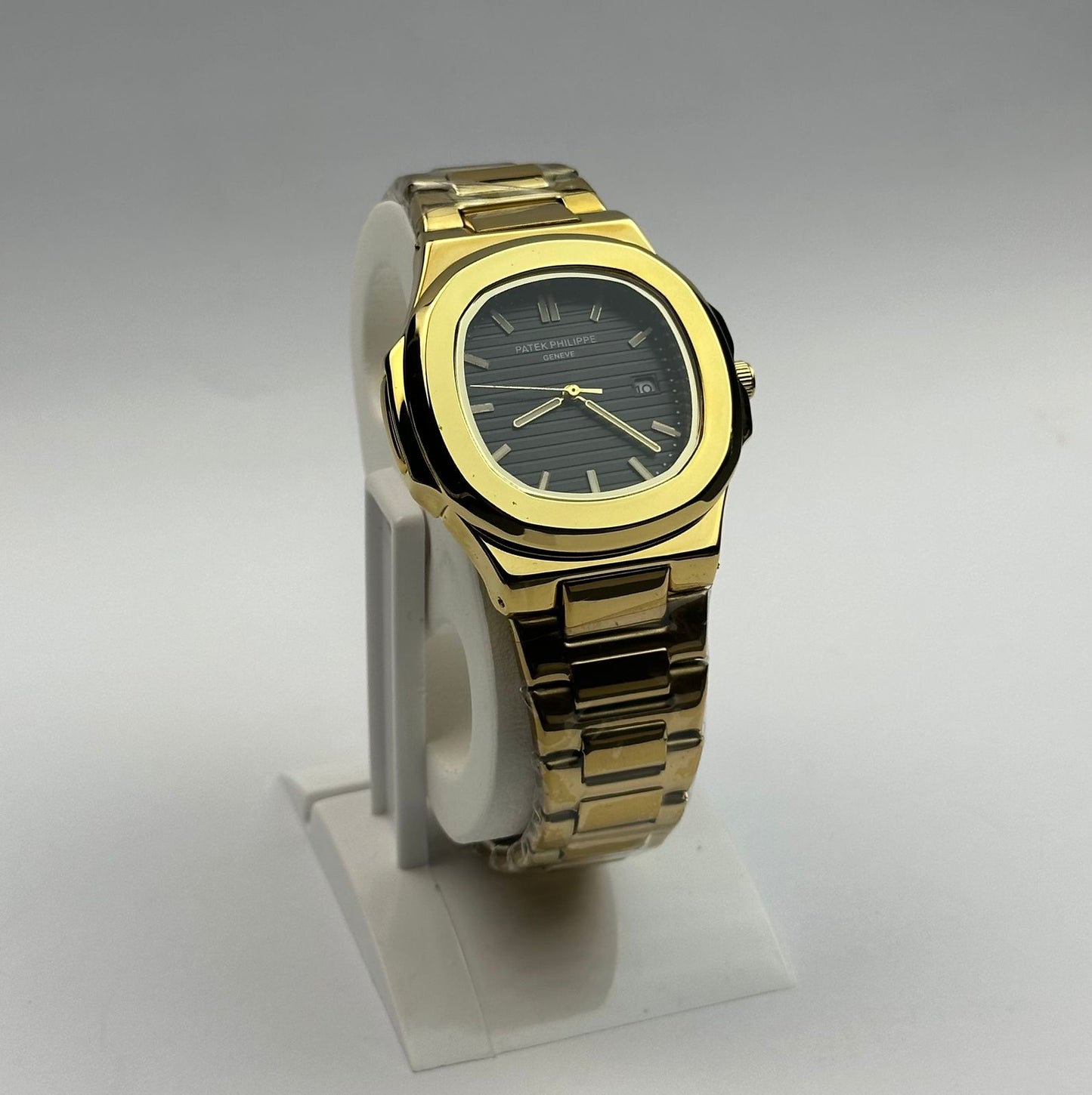 12pcs Men’s Watch Deal – Mixed Brand Stainless Steel & Gold-Tone Designer Styles